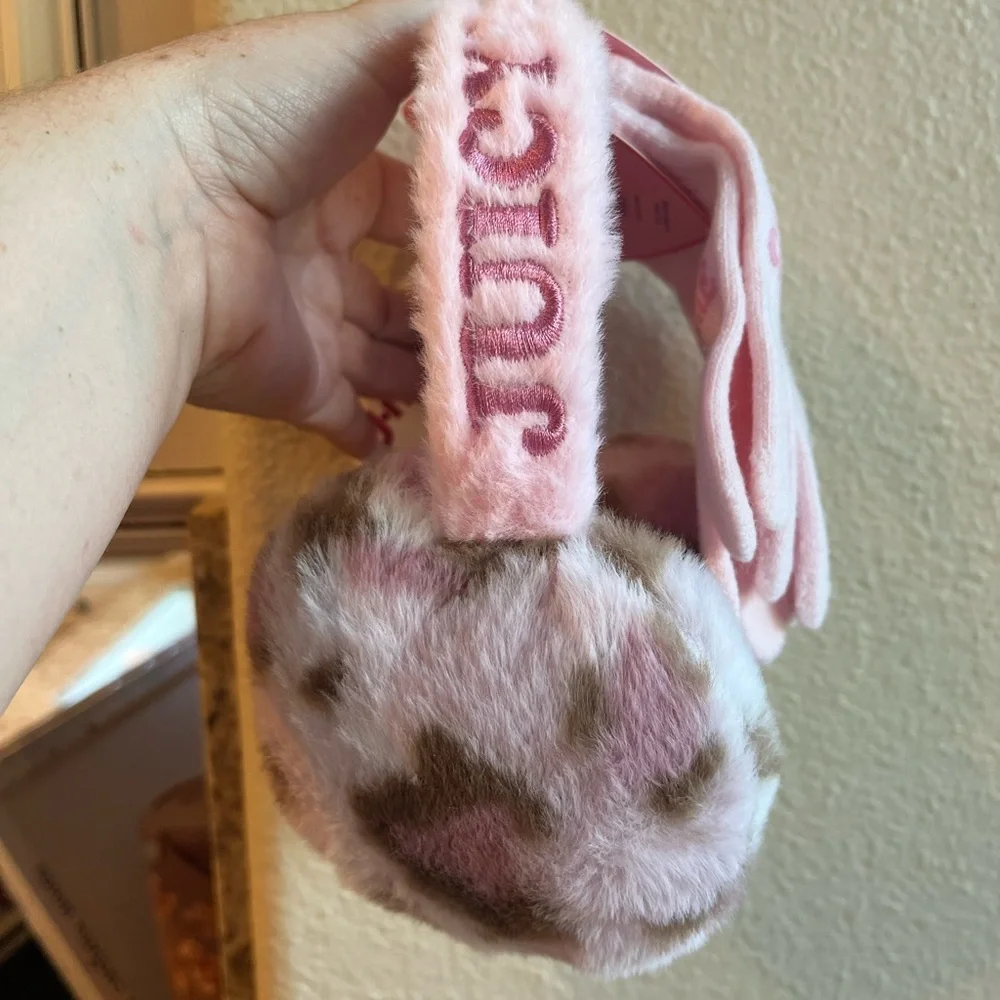 Juicy Couture Pink Kids Gloves and Leopard Earmuffs Set